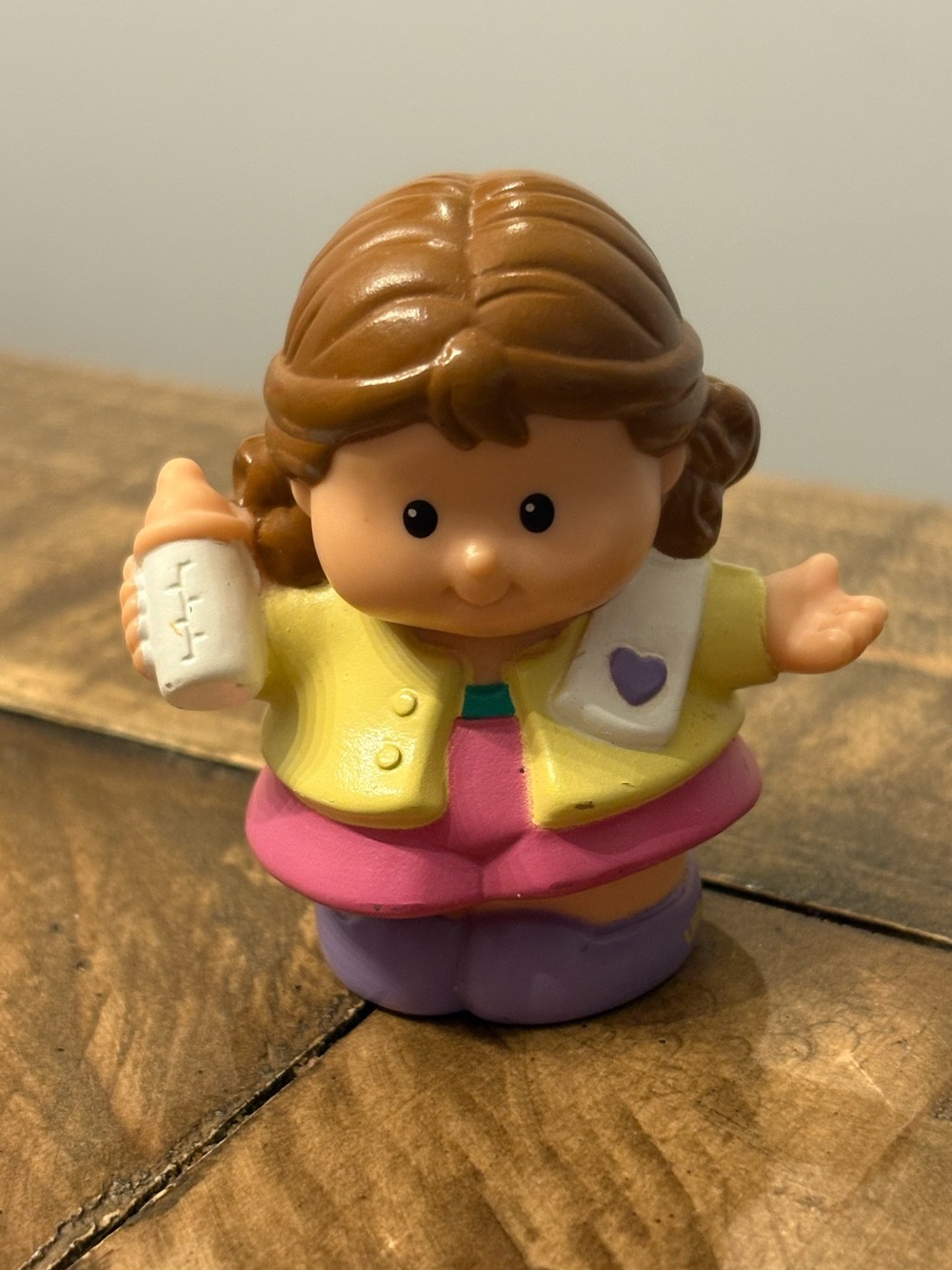 Little People Mom with Baby Bottle (2001)